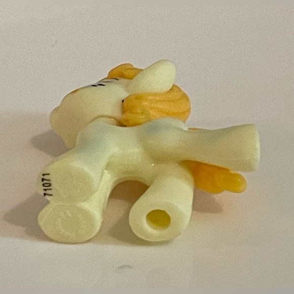 My Little Pony Blind Bag (2 Inch) Aunt Orange ~ Series 21 - Picture 3 of 3